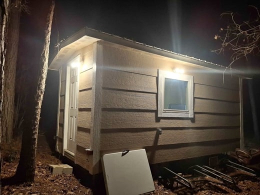 16x8 Portable Cabin on Dual Axle Trailer