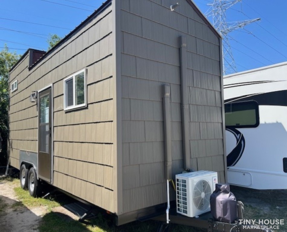 PRICE REDUCED! BEAUTIFUL Woodworker's Cabin Tiny House on Wheels - Image 1 Thumbnail