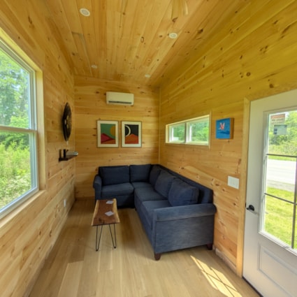 New Designer Tiny Home on Wheels! - Image 2 Thumbnail