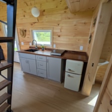 New Designer Tiny Home on Wheels! - Image 4 Thumbnail
