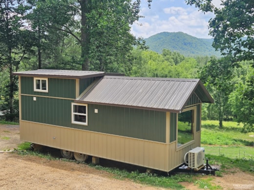 10 x 28 Tiny Home on Wheels